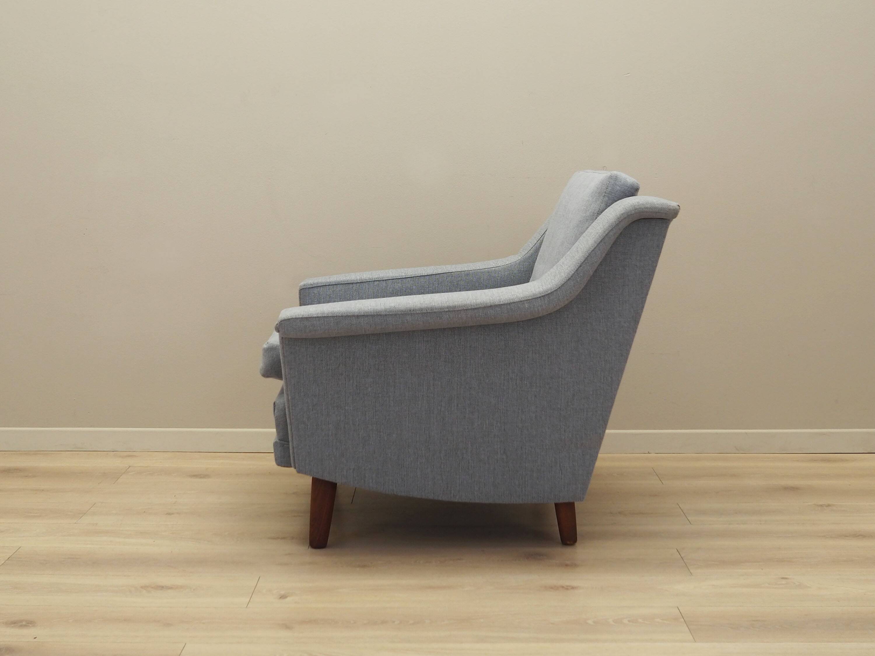 Fauteuil gris, design danois, années 1960, production : Danemark