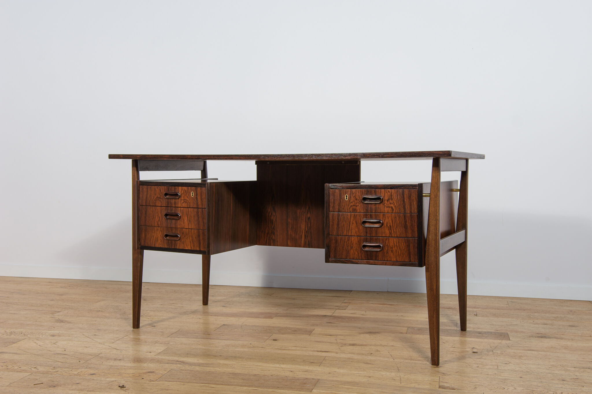 Mid-Century Rosewood Desk by Gunnar Nielsen Tibergaard for Tibergaard, Denmark, 1960s