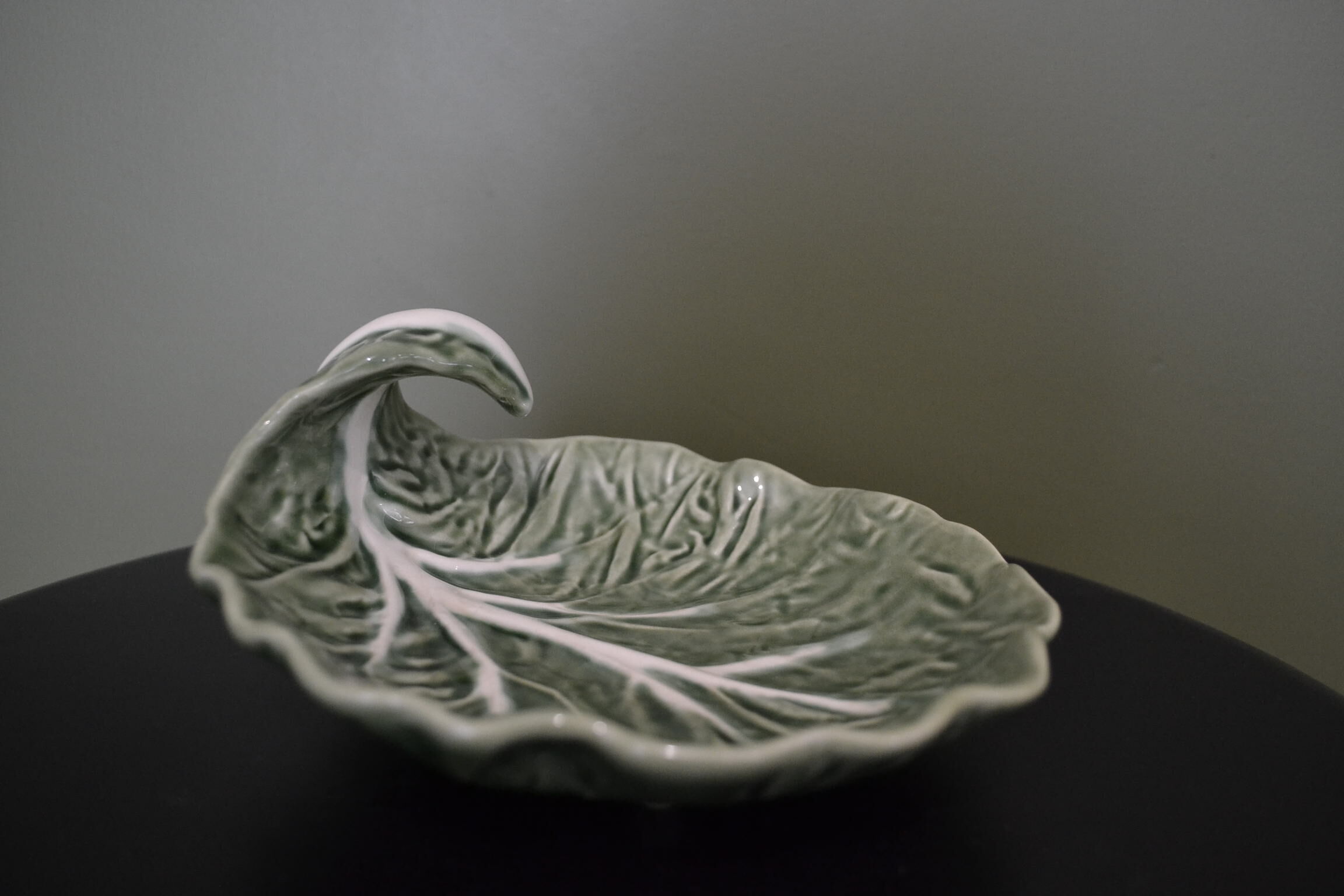 Cabbage leaf trinket bowl