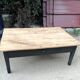 Table basse en bois avec un tiroir