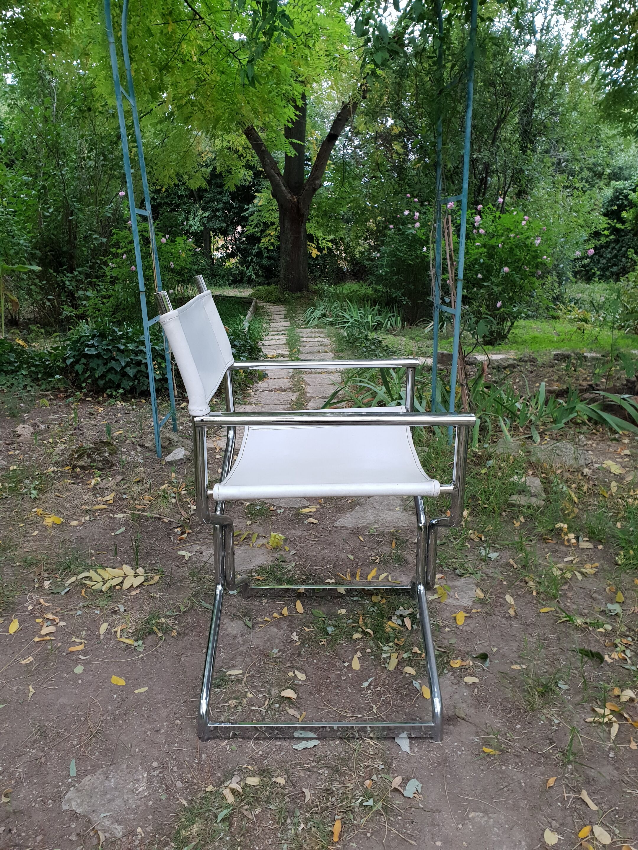 Pair of chrome armchairs, 1970