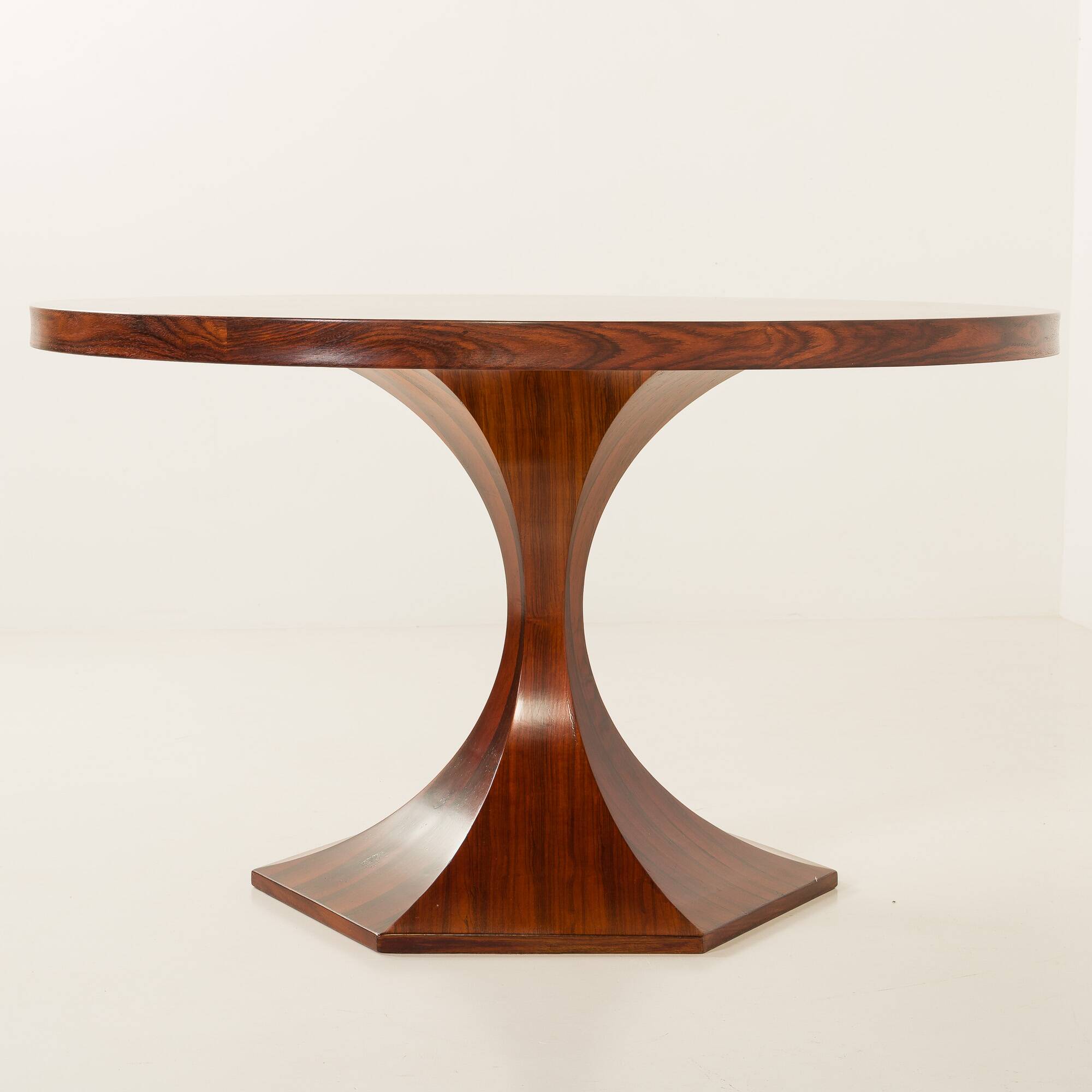 Carlo de Carli round rosewood table, 1960s