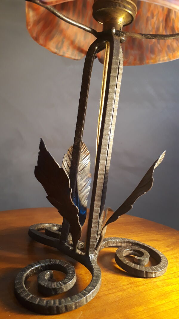Lampe fer forgé 1920  pate de verre