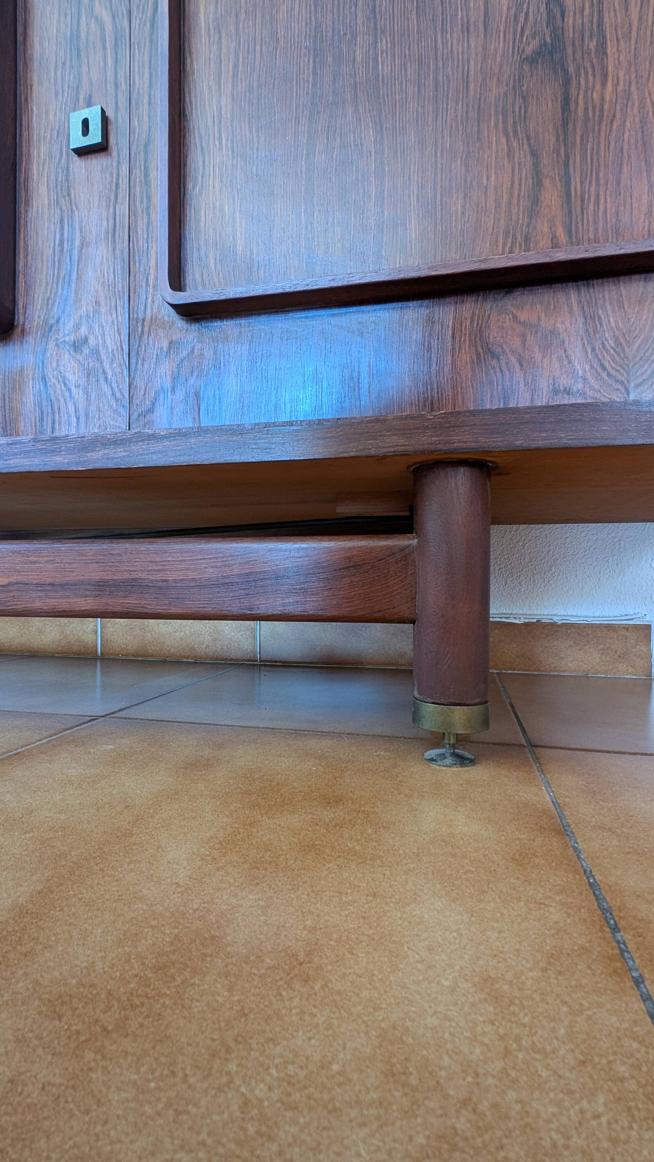 Grande enfilade en palissandre restaurée – années 60/70