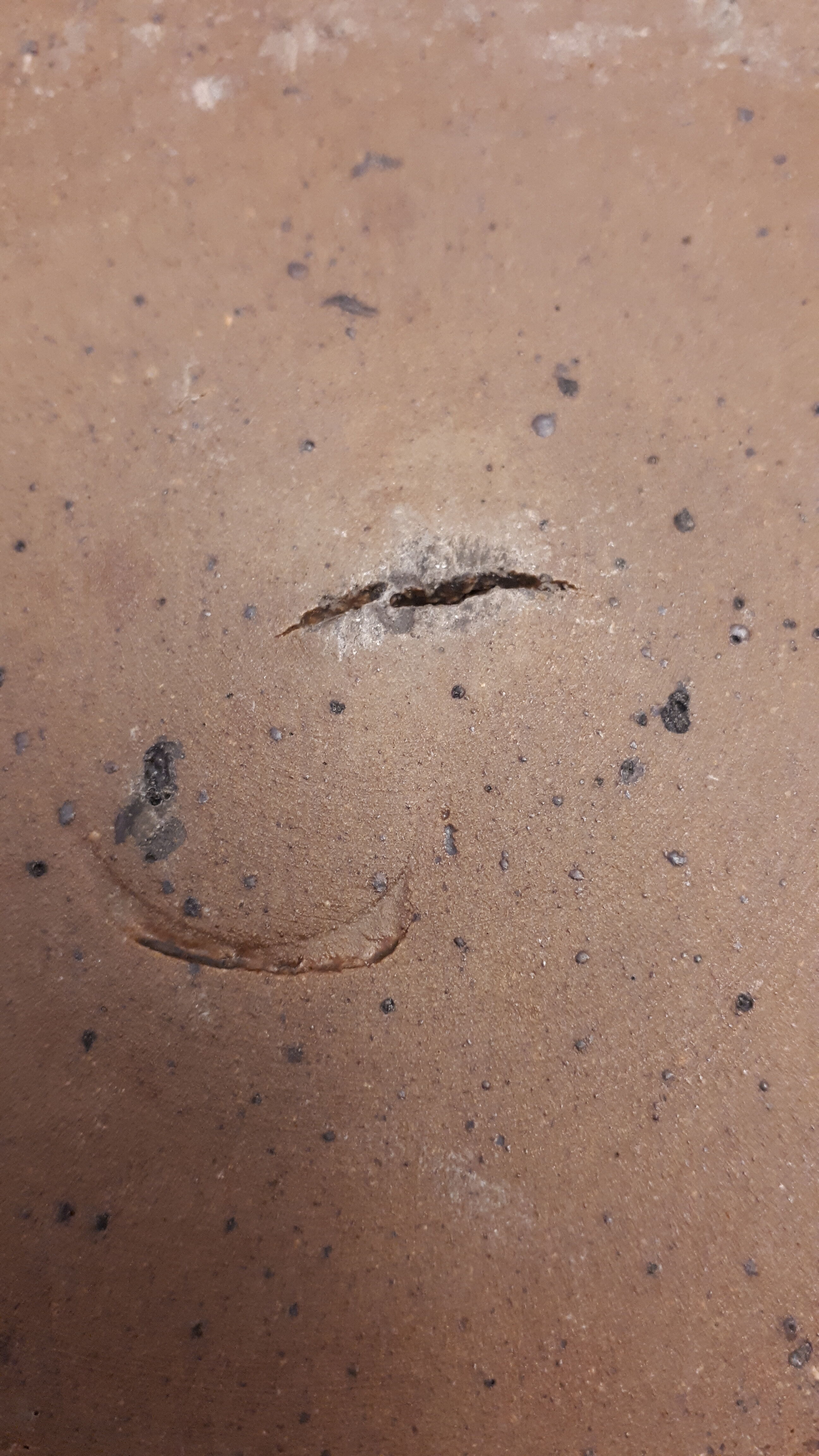 Plate in pyrité sandstone signed vintage 1970