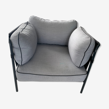 Fauteuil gris clair Hay modèle Can