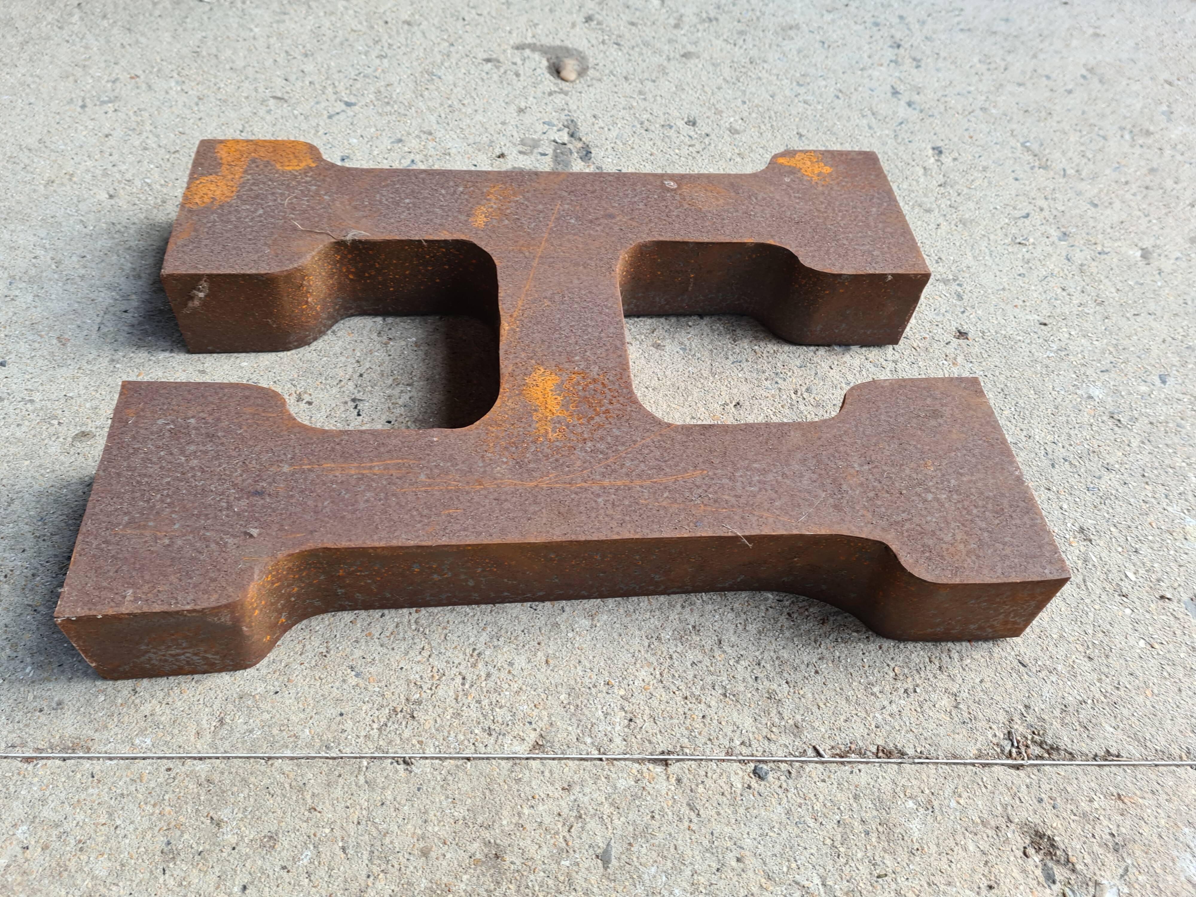 Industrial letter "h"