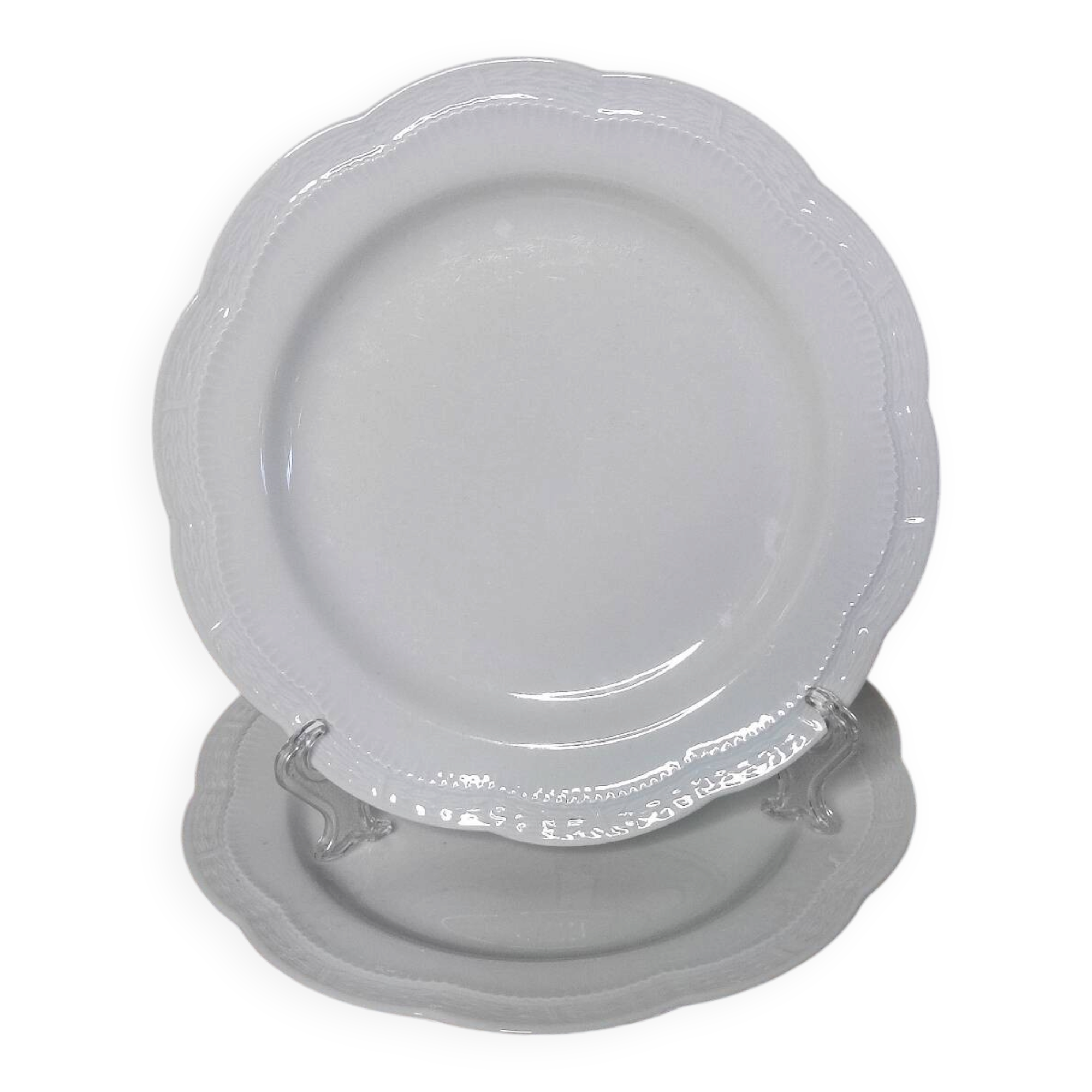 Dessert plates in porcelain