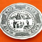 Plate " rebus " Faience of Gien Keep you as long as you live judging people ...