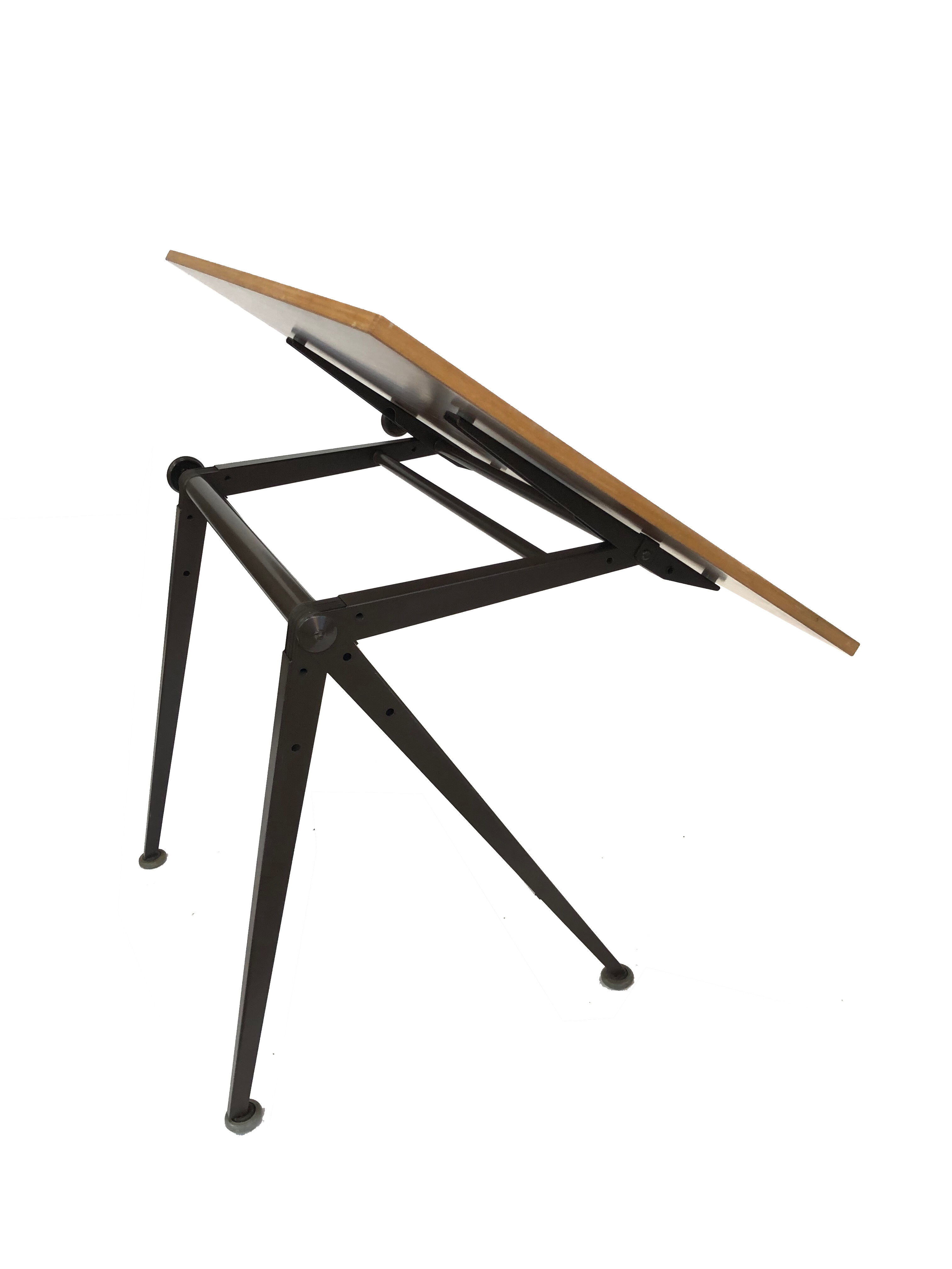 The original ahrend reply drawing board, designed by Wim Rietveld and Friso Kramer for Cirkel's Ahrend