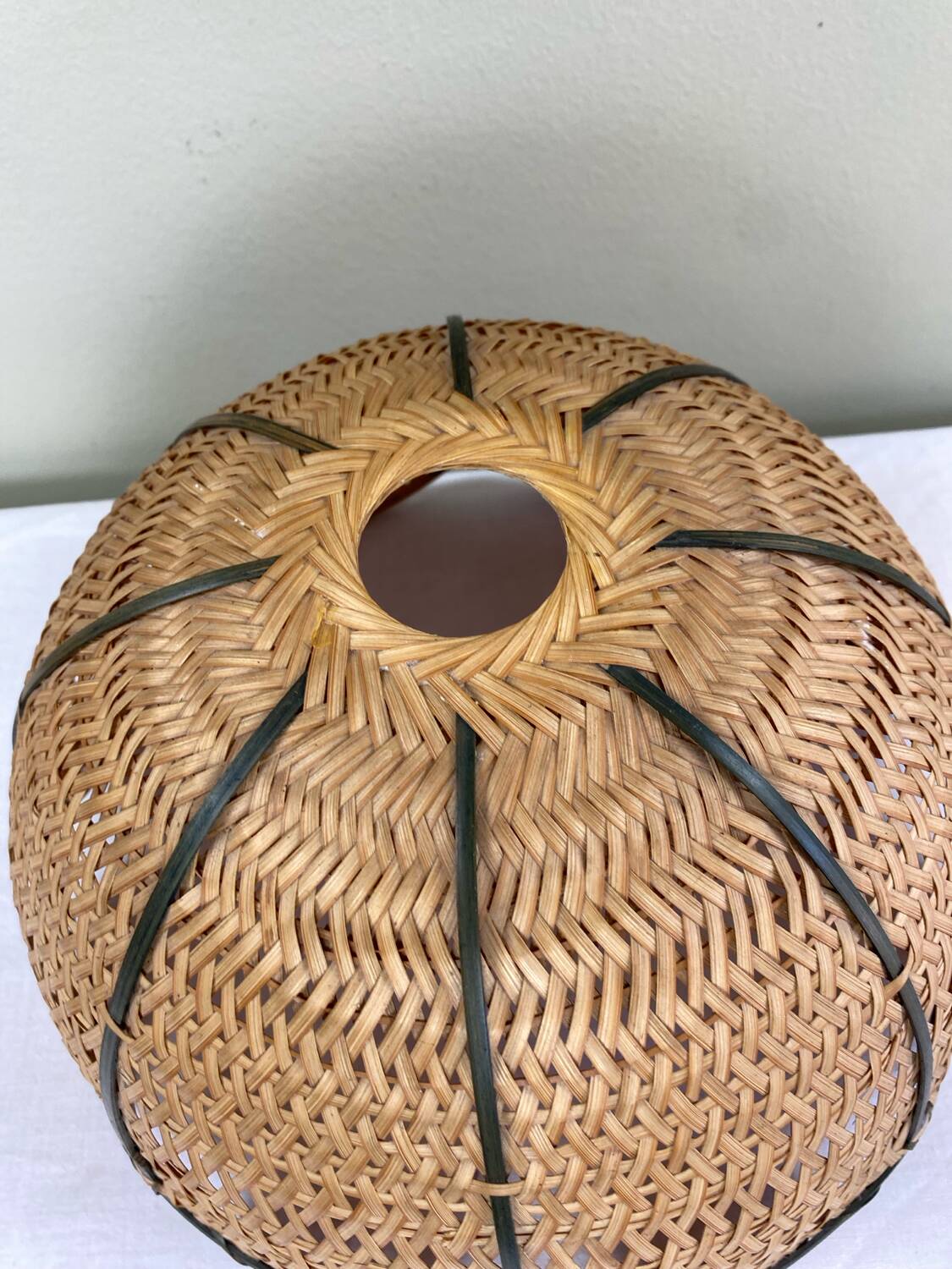 Suspension tulipe tressée