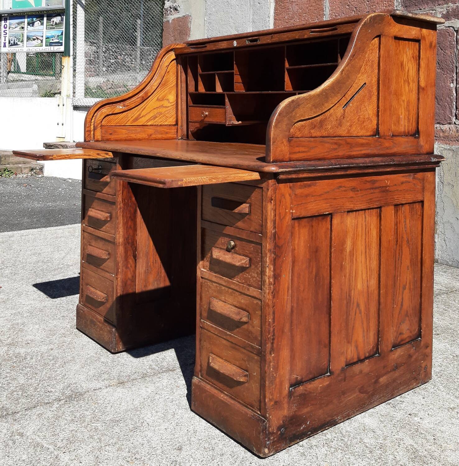 American "Roll Top" desk in oak.