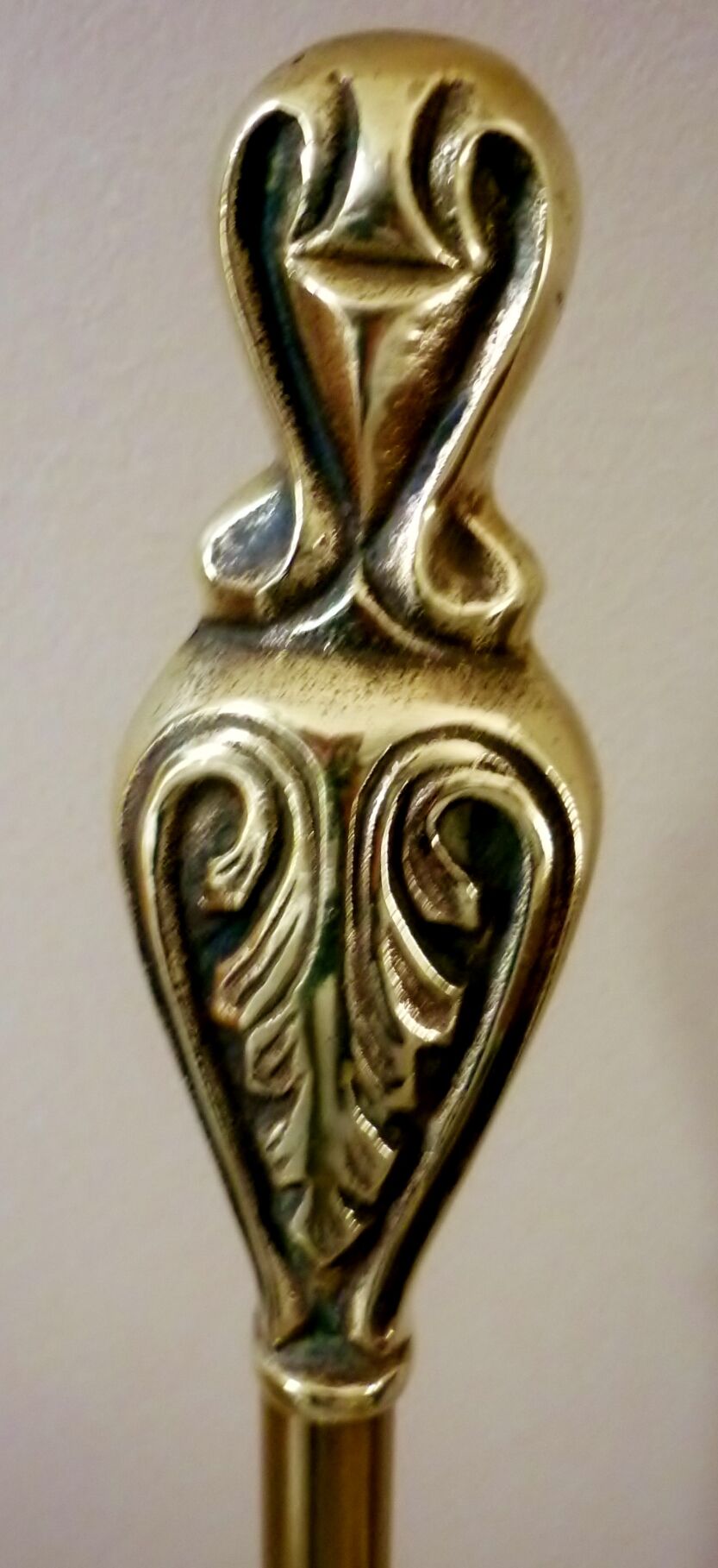 Servant, accessories fireplace, marked chiseled bronze and brass, 5 pieces