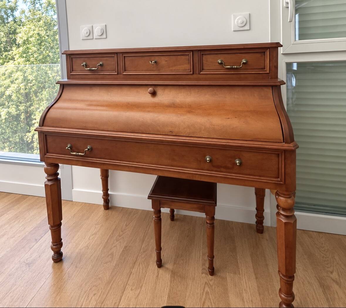 Louis-Philippe style cylinder desk in solid wood, matching stool.