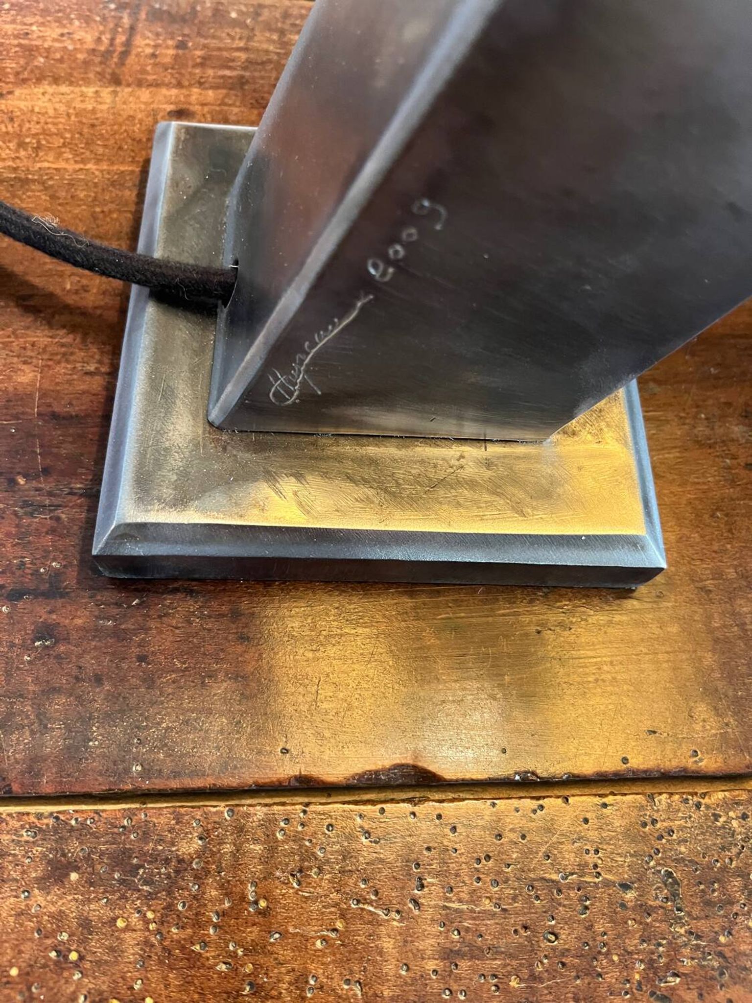 Lampe de bureau en acier