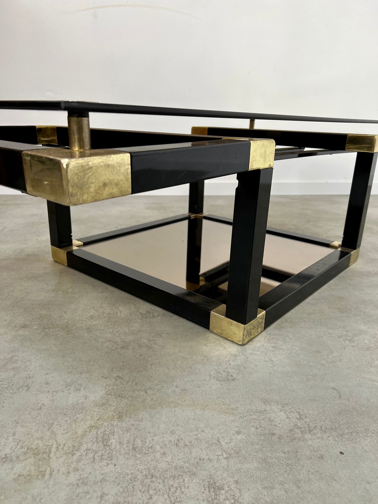 Coffee table in black and gold metal, smoked glass 70 years Romeo Rega vintage
