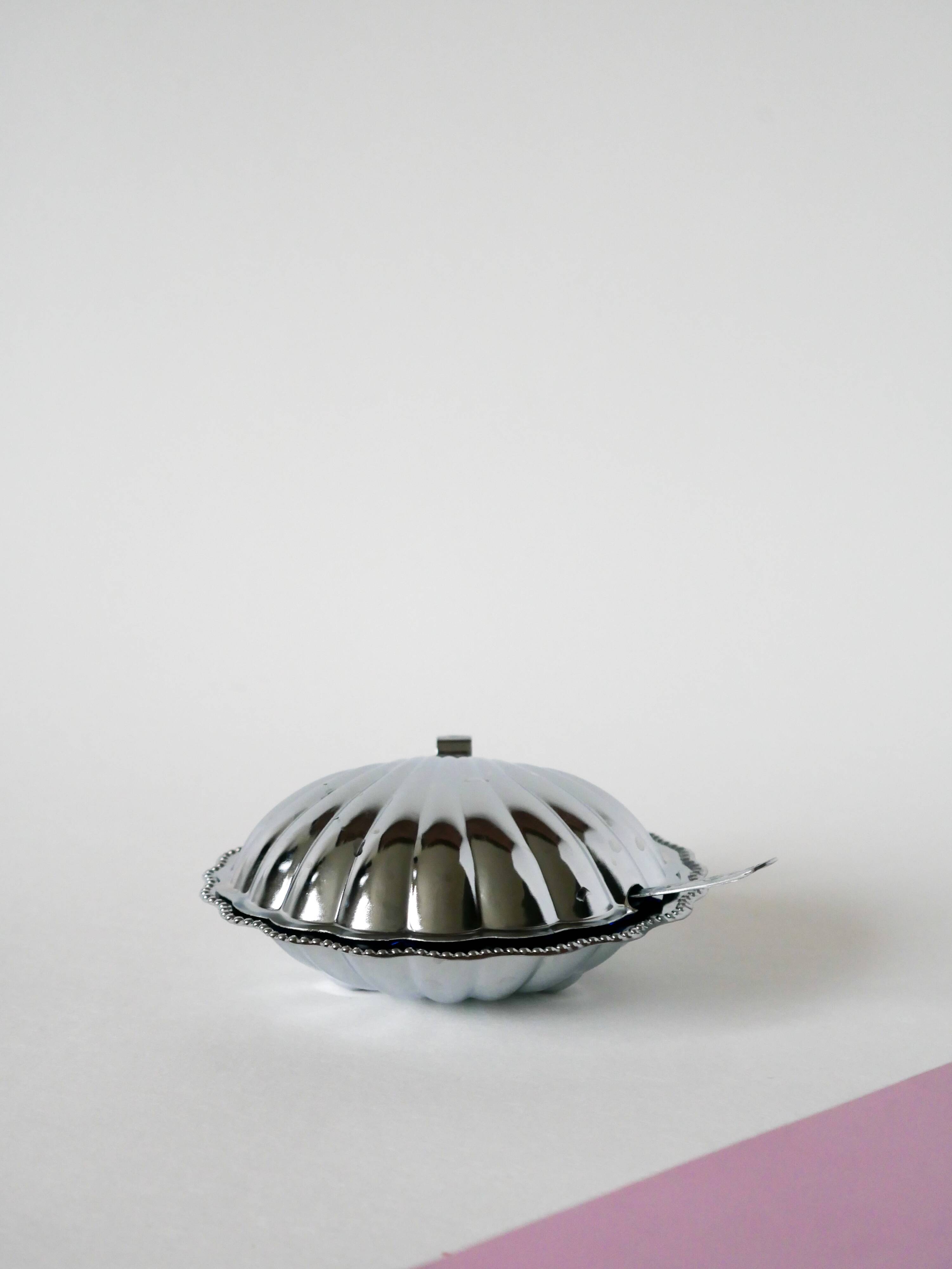 Shell butter dish in stainless steel and blue glass, with butter dish, 1970