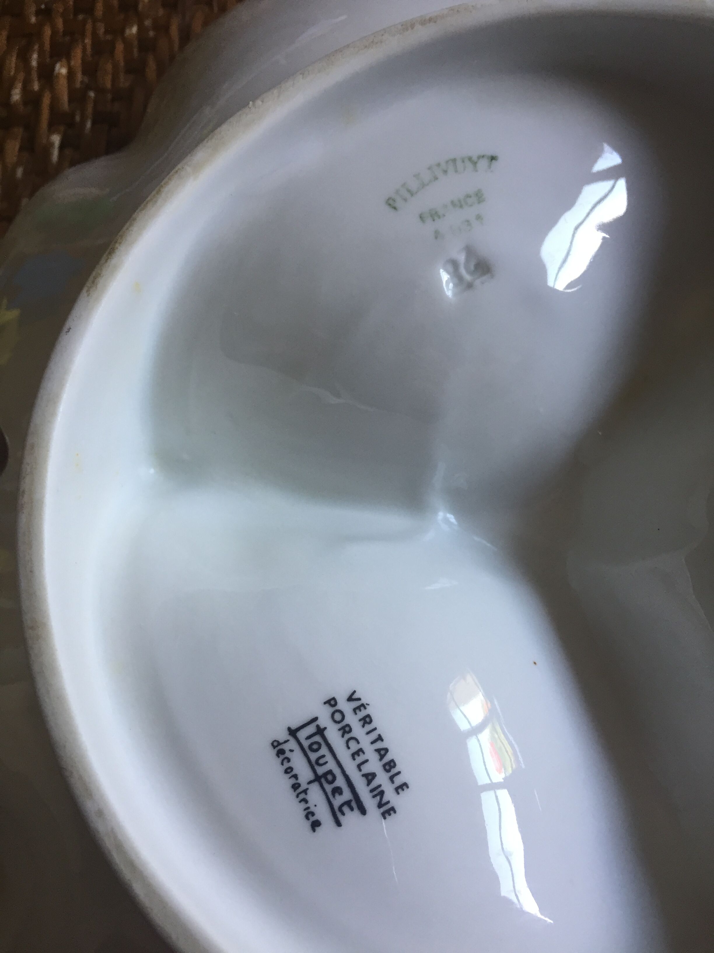 Beggar dish for aperitif brand Pillivuyt Toupet decorator