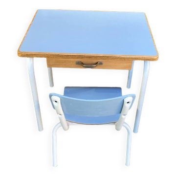 Kindergarten desk and chair