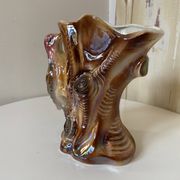Vase Kitsch "Tronc d'arbre avec Pic Vert" - Céramique Irisée Rose