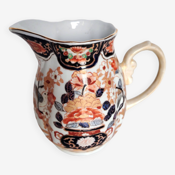 Chinese pattern pitcher with birds and flowers pattern