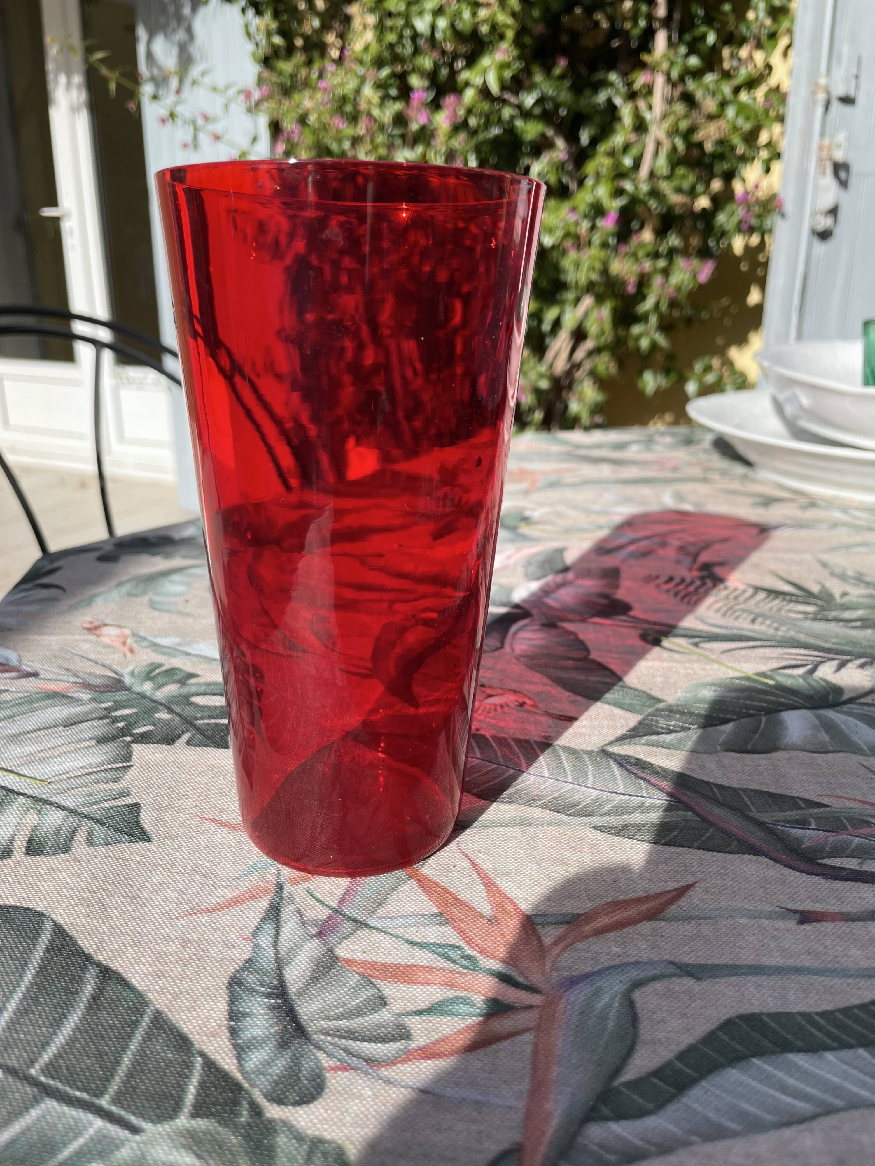 High glass in red glass