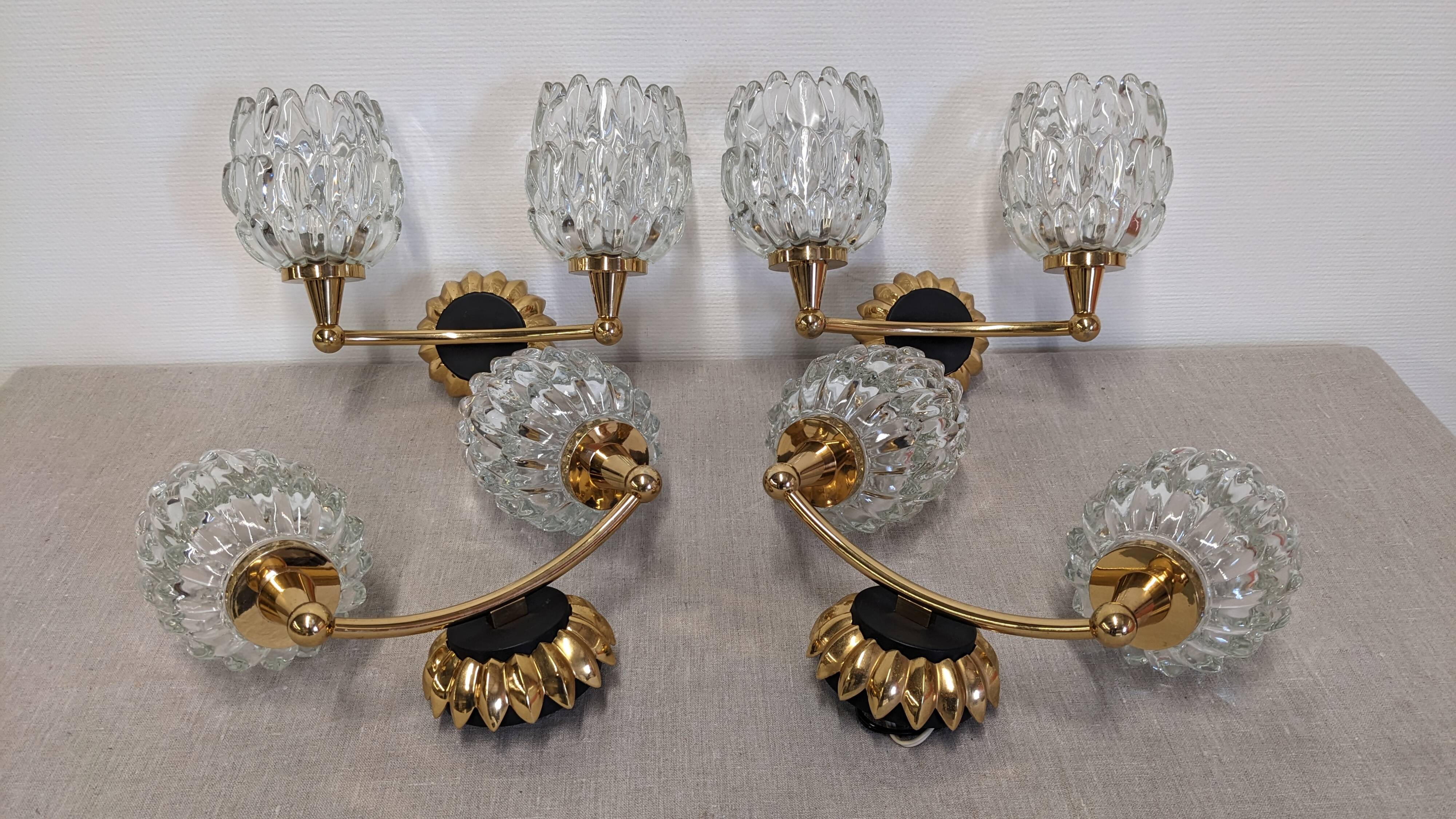 Set of 4 double Art Deco wall lights in Murano glass, France circa 1930.