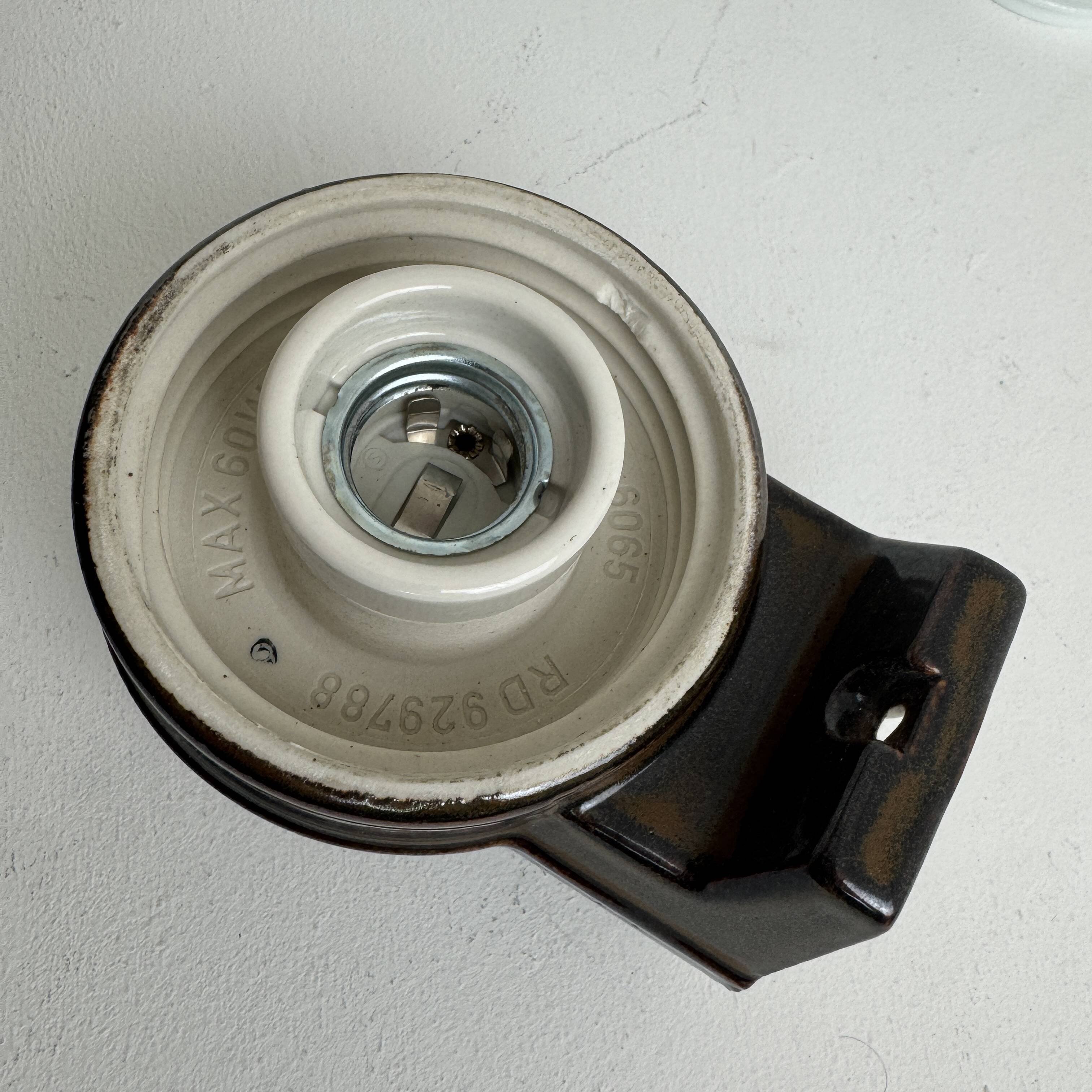 Ancienne grande applique scandinave en opaline « ifö »