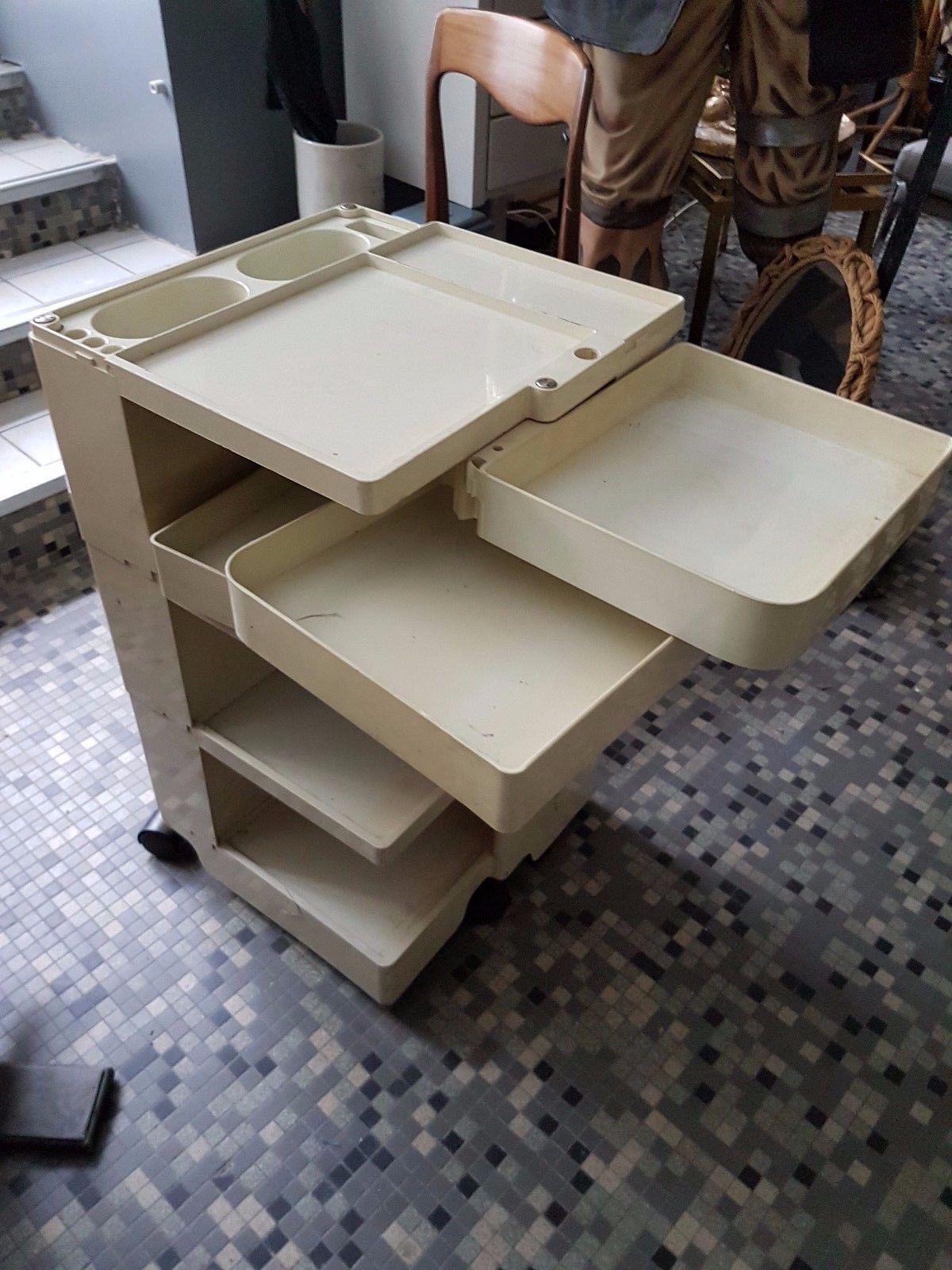 Mobile furniture Joe Colombo Boby