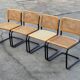 Ensemble de 4 chaises Cesca B32 conçues par Marcel Breuer, cadre noir.