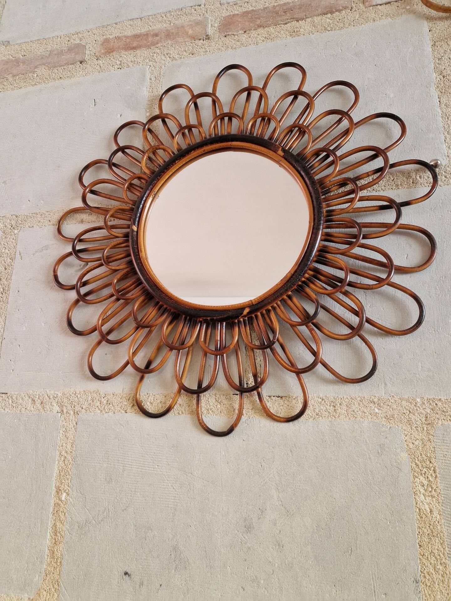 Ancien Miroir En Rotin