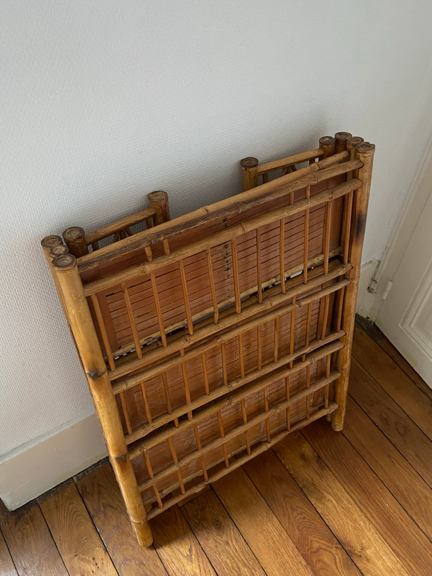 Foldable rattan furniture