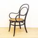 Fauteuil en bois courbé avec assise grillagée