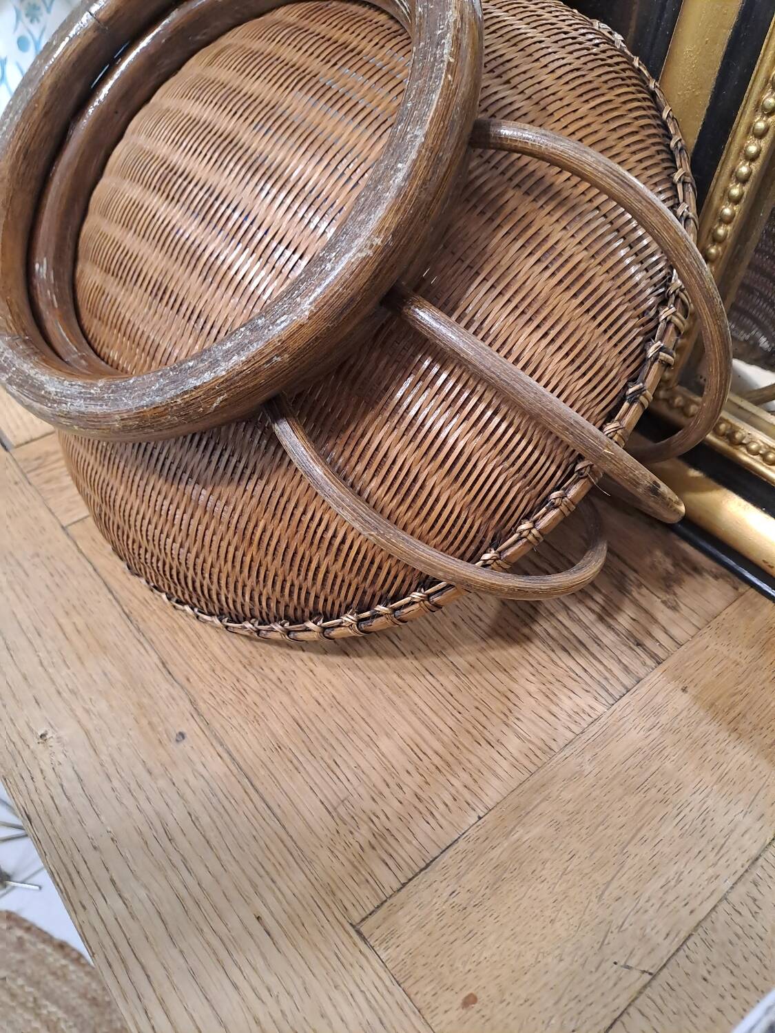 Corbeille ou panier en osier vintage