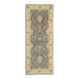 Tapis de couloir en laine grise, motif floral Ziegler fait main