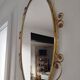 Miroir ovale en laiton doré et de cor floral, Années 1950