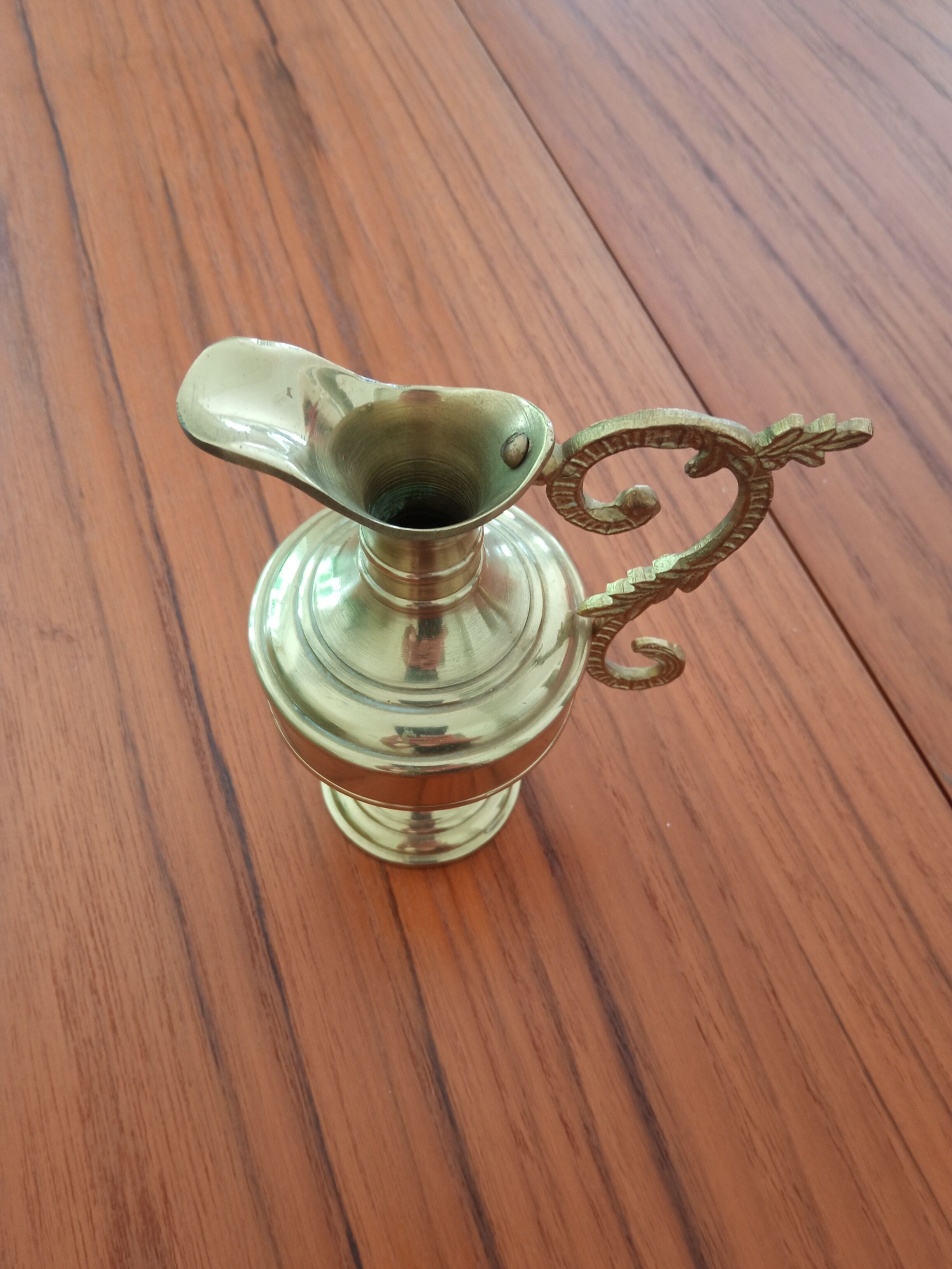 Golden ewer