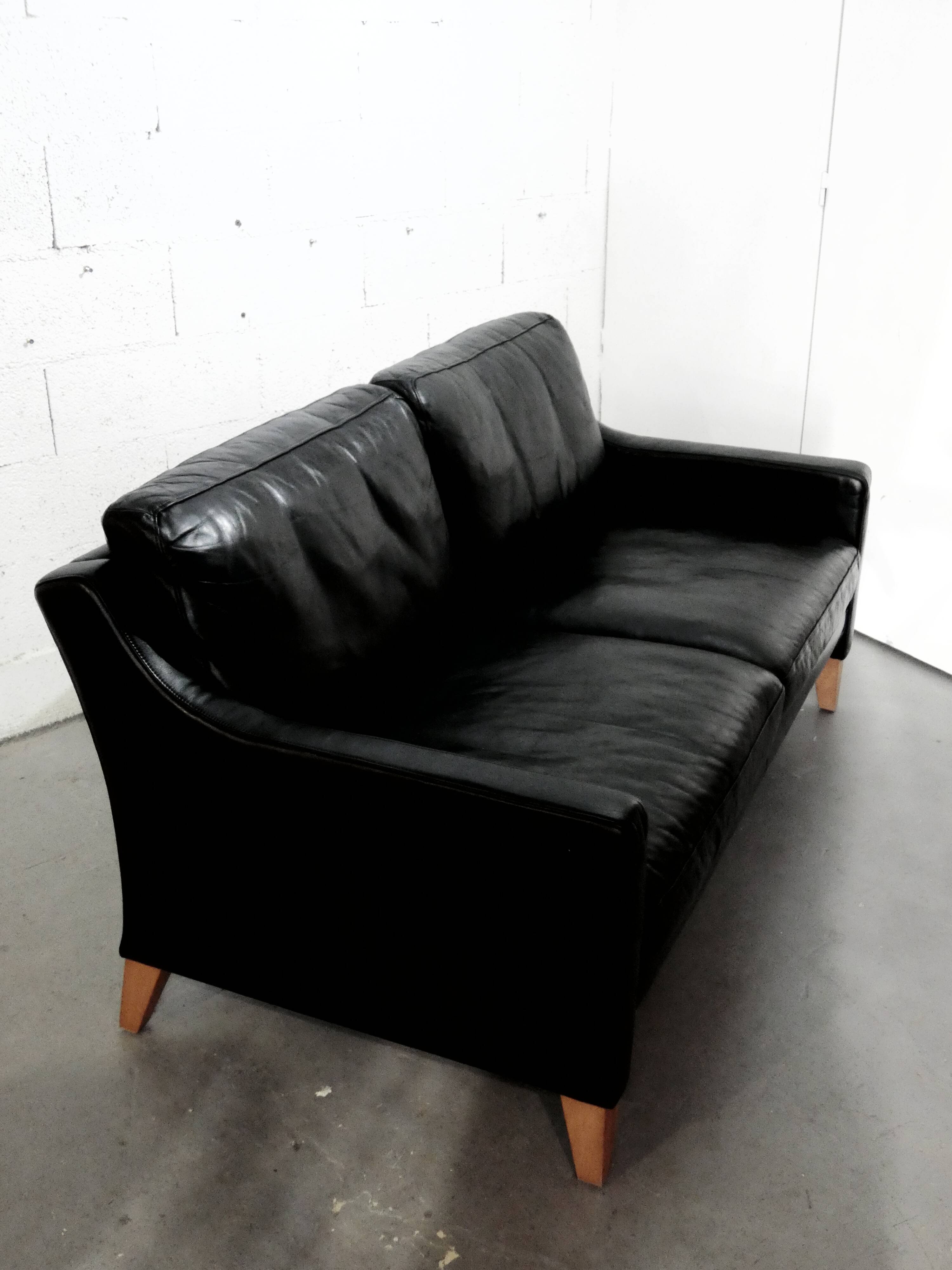 2-seater Scandinavian leather sofa 1970s