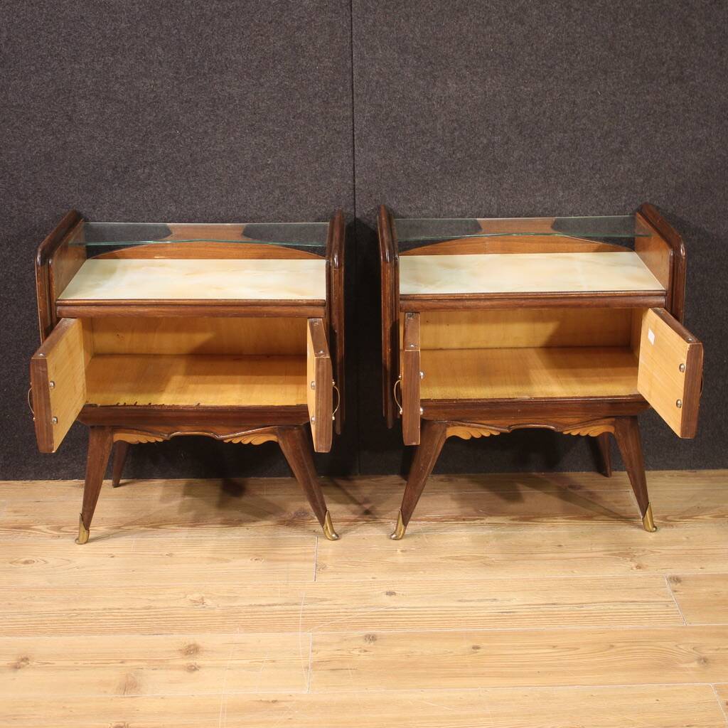 Paire de tables de chevet design des années 50