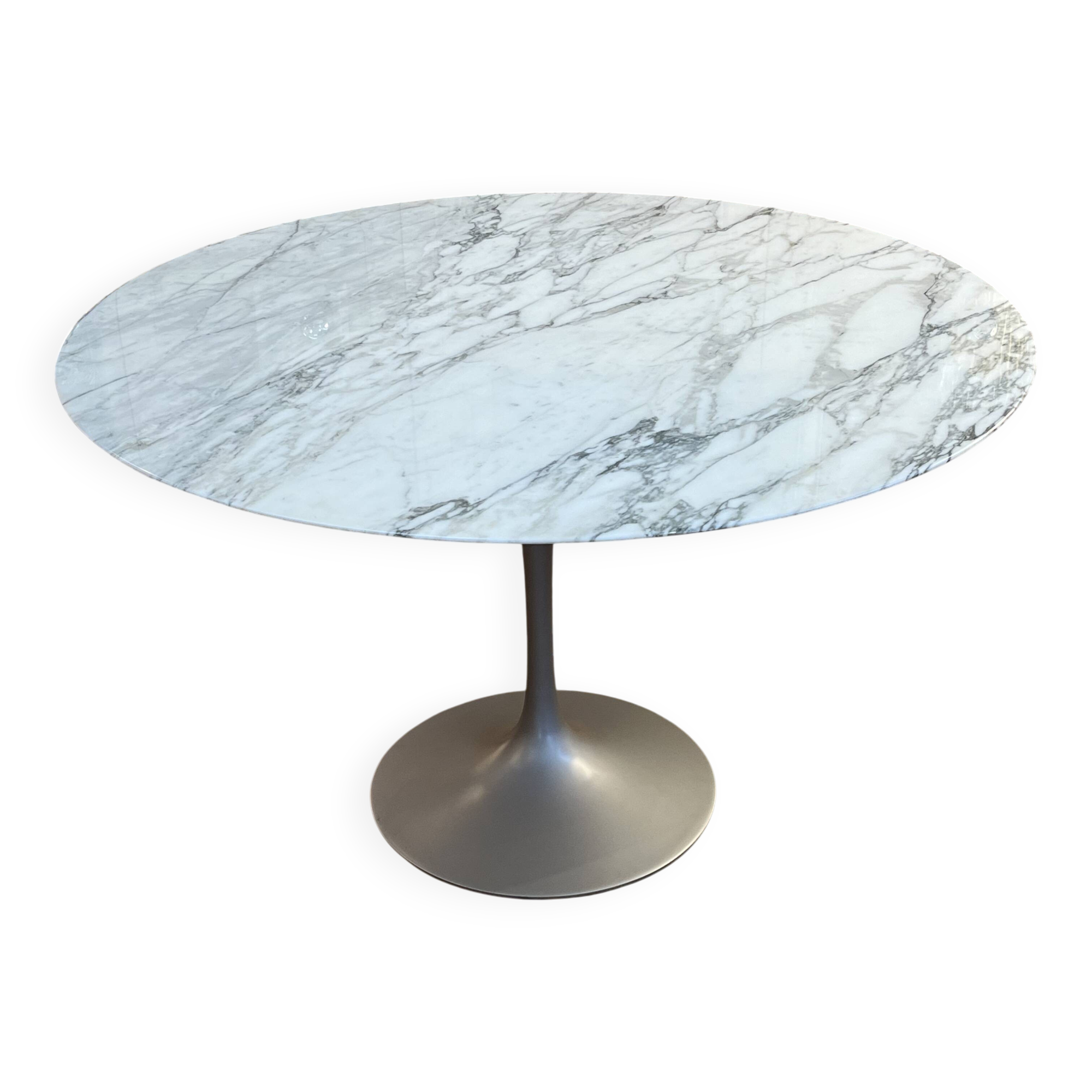 Eero Saarinen Knoll International Edition Tulip Table