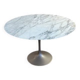 Eero Saarinen Knoll International Edition Tulip Table