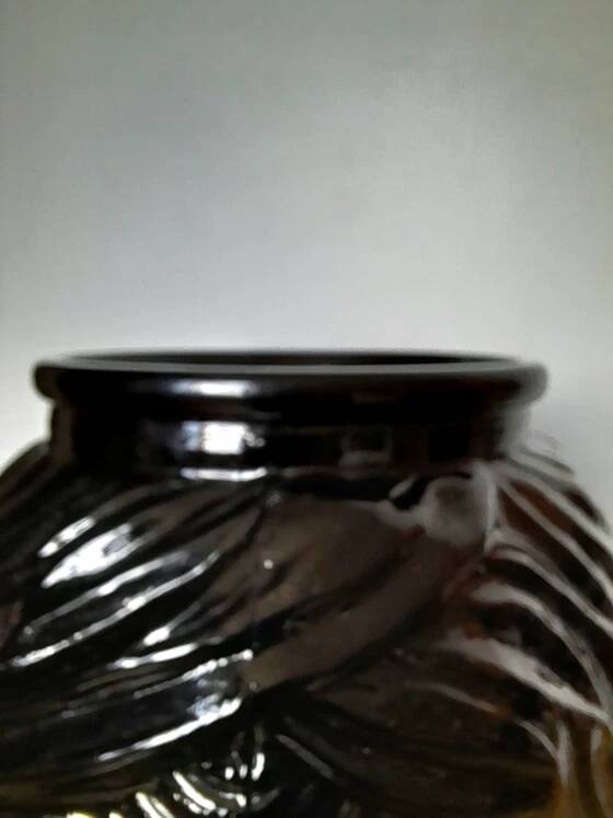 Vase or pot cover in the shape of a Moor's head made of glass from the 1970s.