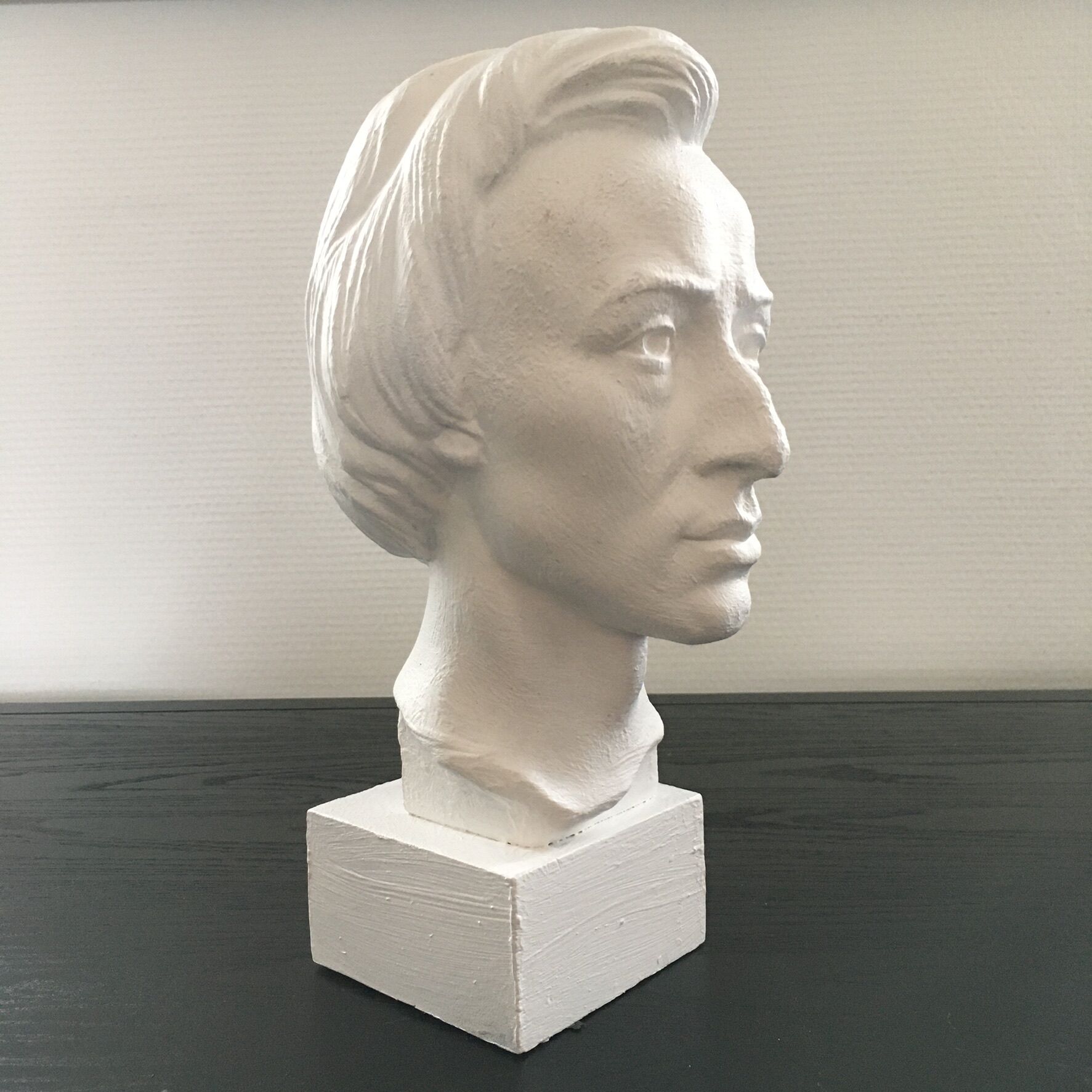 Romantic young man bust