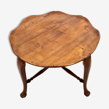 Unusual antique petal shaped coffee table by F Parker and sons, England 1920s