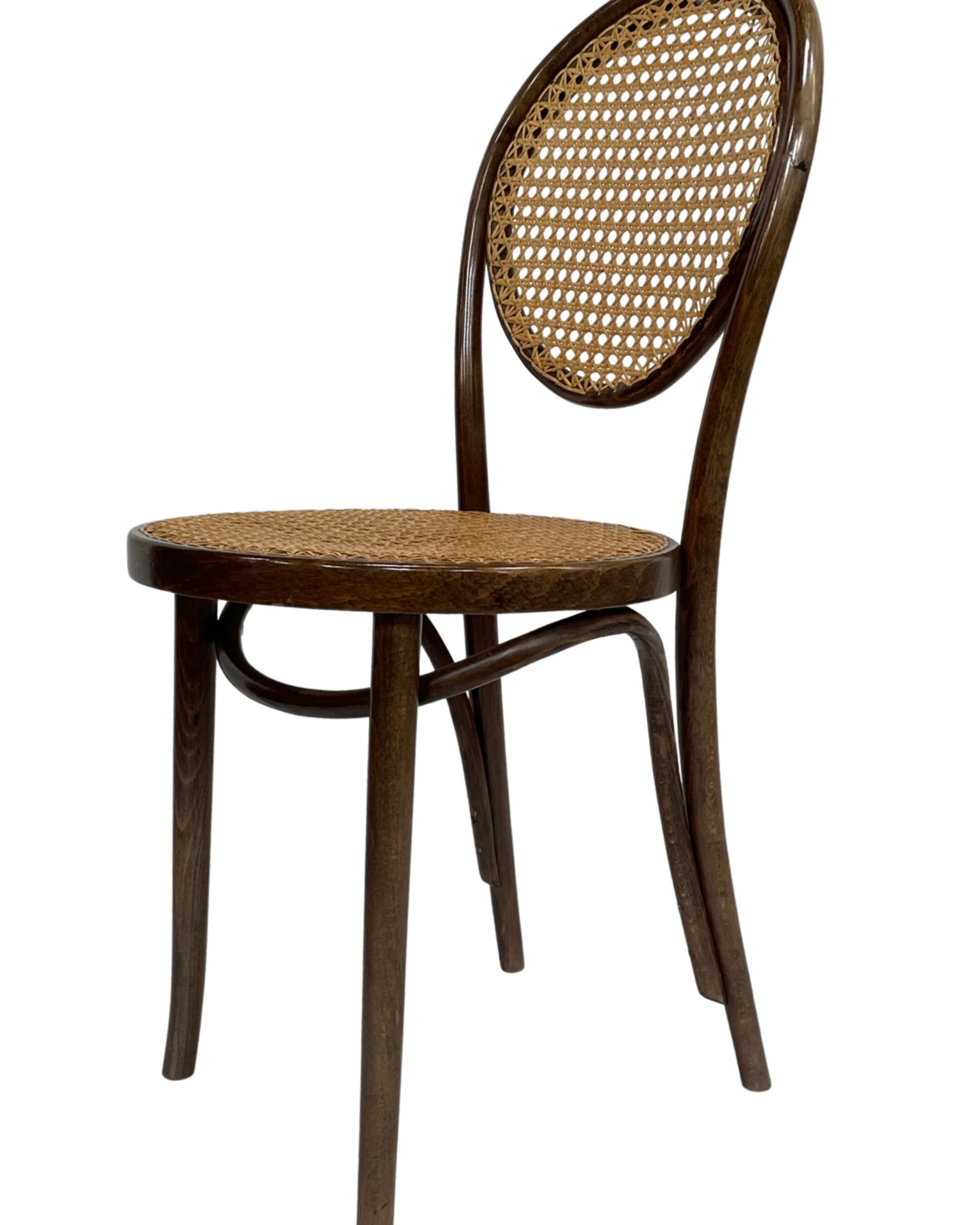 Ensemble vintage de quatre chaises Michael Thonet ZPM Radomsko Design