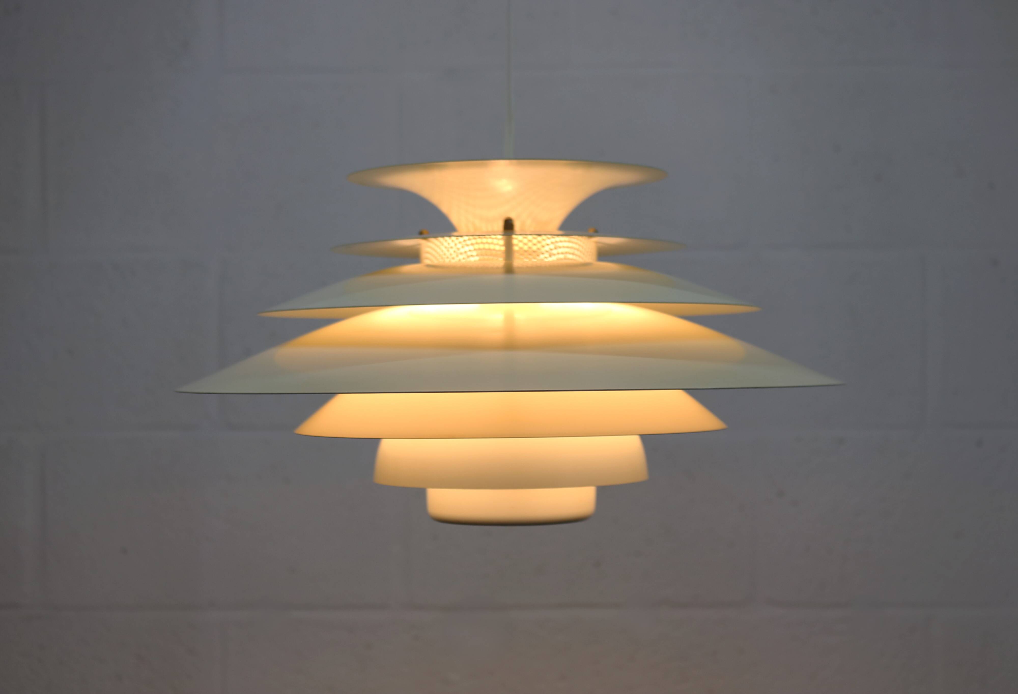 Suspension Jeka danoise blanche/beige - Éclairage moderne du milieu du siècle