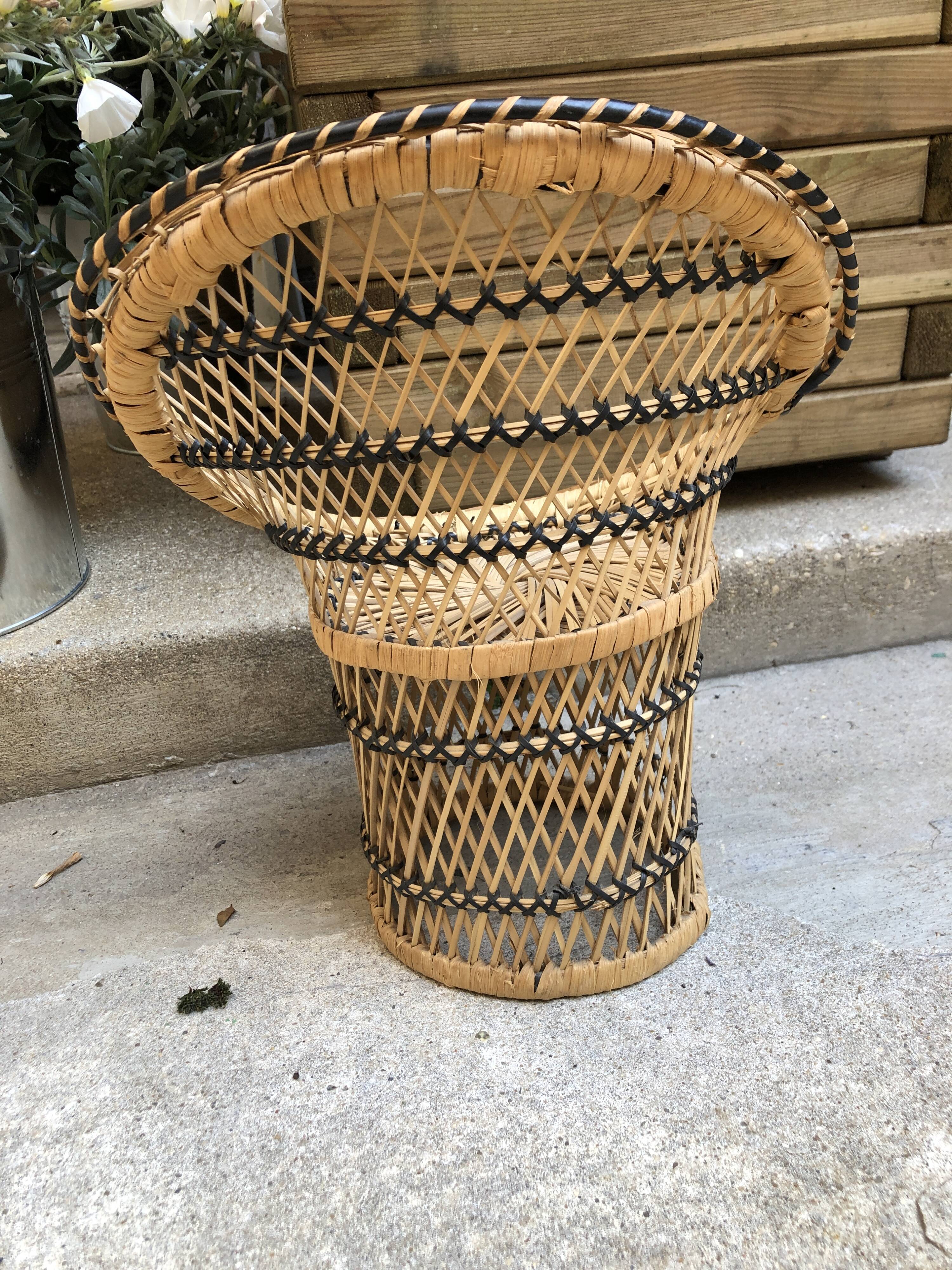 Wicker chair for doll