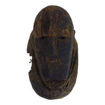 Old Dogon mask from Mali in wood. African mask. Early 20th century