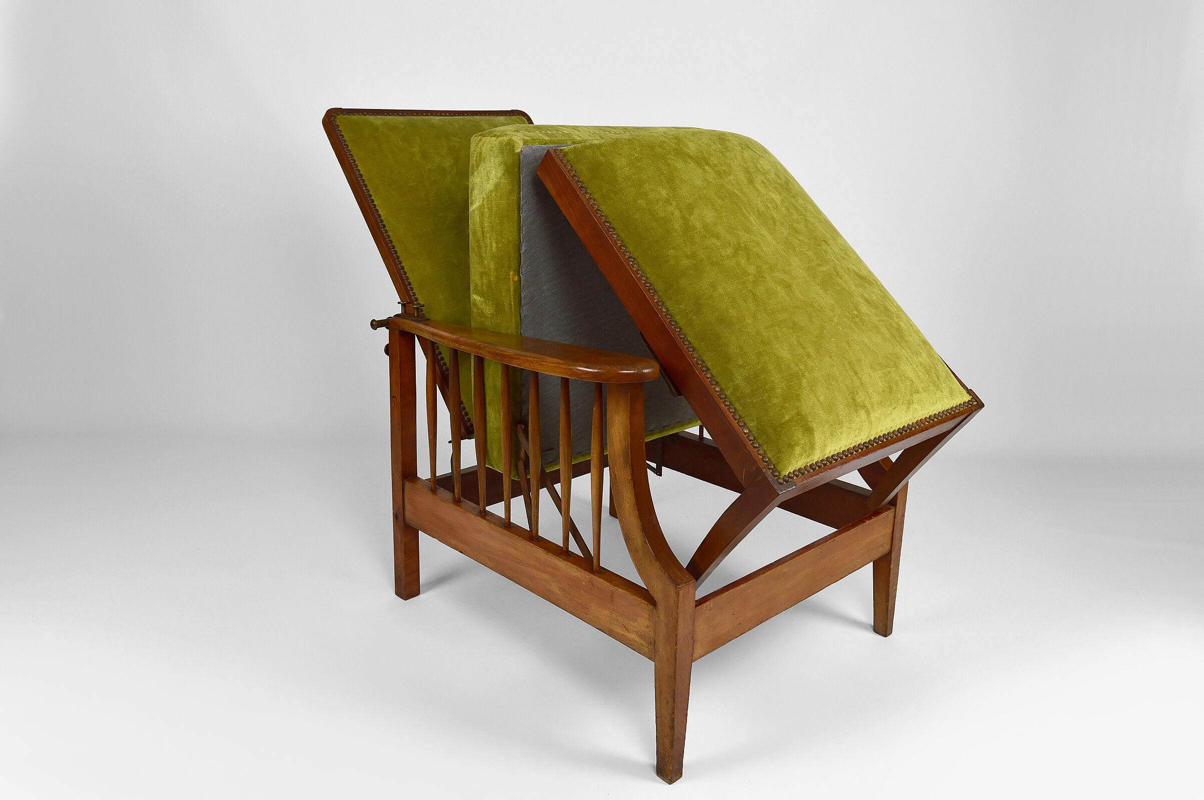 Morris armchair in beech and green velvet, United Kingdom, circa 1900