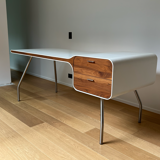 “i-con” desk michiel van der kley